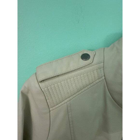 APT. 9 Womens Faux Leather Moto Jacket L Beige Quilted Shoulder Detail - Picture 7 of 10